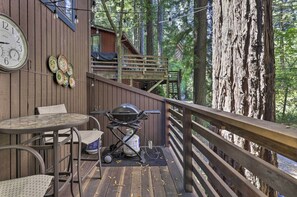 Interior - Tranquil Guerneville Home w/ Redwood Views (Guerneville)