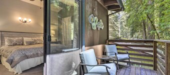 Tranquil Guerneville Home w/ Redwood Views