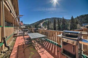 Apartment (2 Bedrooms) | Interior - Walkable Location! Mtn-view Condo in Red River (Red River)