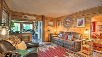 Cottage (2 Bedrooms) | Interior