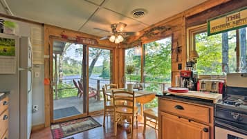 Cottage (2 Bedrooms) | Interior