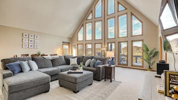 House (4 Bedrooms) | Front of property
