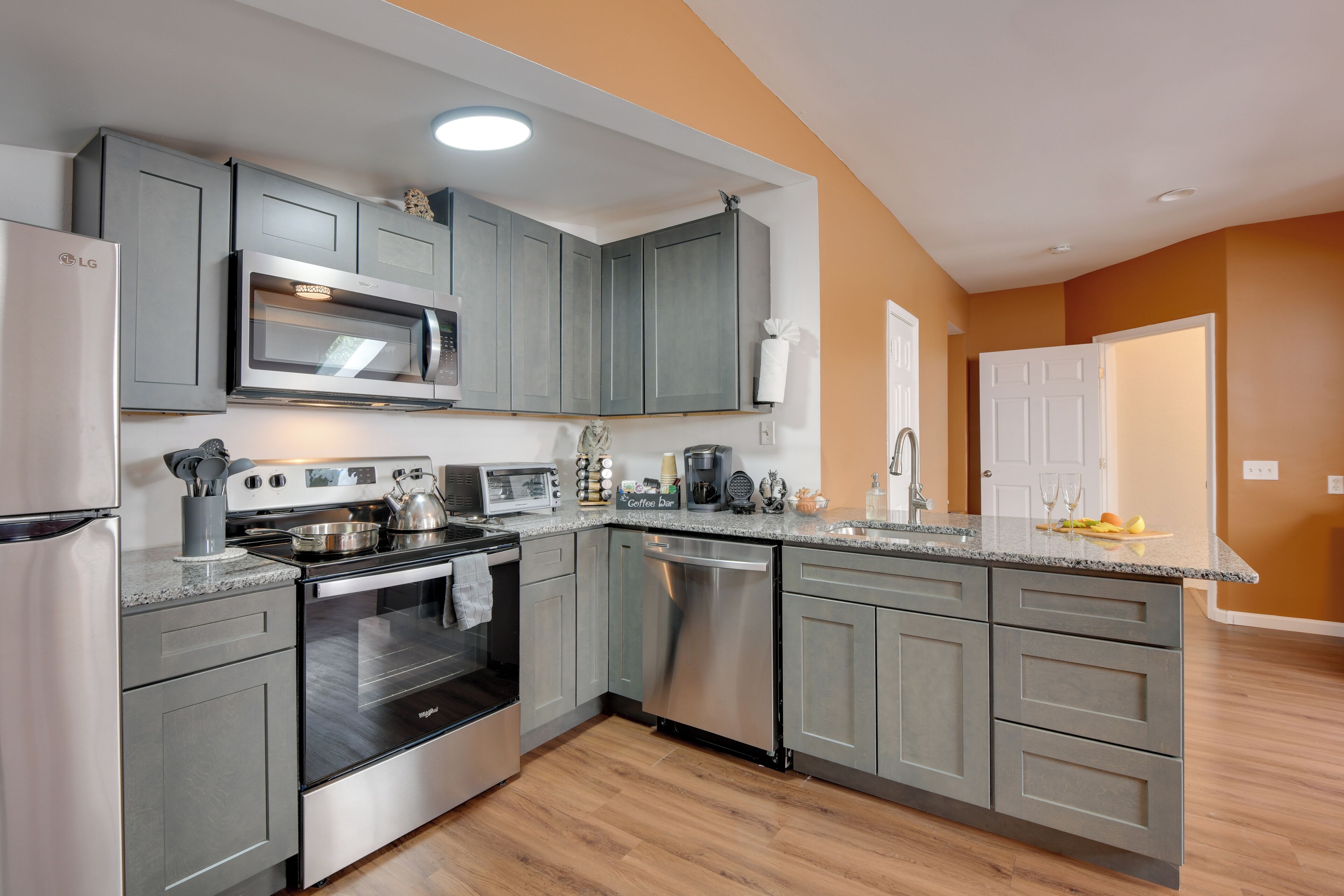 Microwave, oven, stovetop, dishwasher