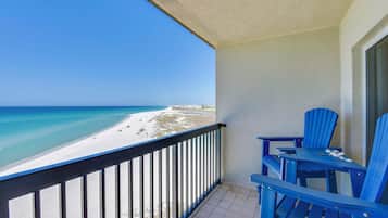 Apartment (2 Bedrooms) | Front of property