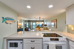 Apartment (2 Bedrooms) | Interior - Emerald Dreams Beach & Lakefront West PCB Condo (Panama City Beach)