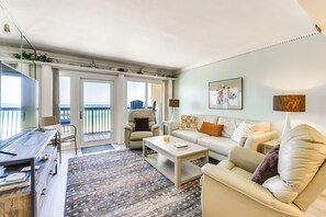 Apartment (2 Bedrooms) | Interior - Emerald Dreams Beach & Lakefront West PCB Condo (Panama City Beach)