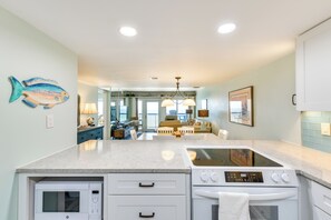 Apartment (2 Bedrooms) | Interior - Emerald Dreams Beach & Lakefront West PCB Condo (Panama City Beach)