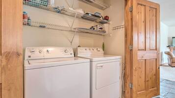 Apartemen (3 Bedrooms) | Interior