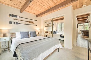 House (3 Bedrooms) | Interior - 2 Mi to Tahoe Donner Ski Resort: Forest-view Haven (Truckee)