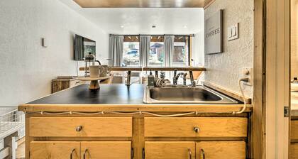 Walk to Ski Resort: Tahoe Donner Studio w/ Balcony