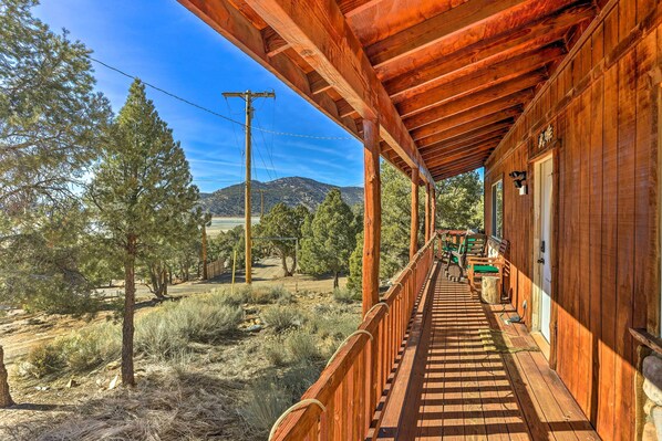 House (2 Bedrooms) | Interior - Big Bear Lake Cabin w/ Deck & Views ~ 9 Mi to Ski! (Big Bear City)