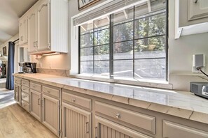 Nhà (3 Bedrooms) | Nội thất