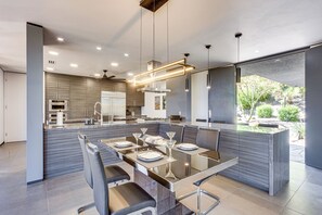 Rumah (2 Bedrooms) | Interior