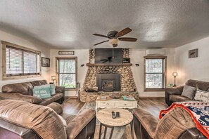 House (3 Bedrooms) | Interior - Tranquil Cabin w/ Stream & Deck Near Dtwn Ruidoso! (Ruidoso)