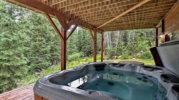 House (4 Bedrooms) | Front of property