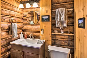 Interior - Allenspark Vacation Rental Near Estes Park! (Allenspark)