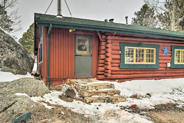 House (2 Bedrooms) | Interior - Allenspark Vacation Rental Near Estes Park! (Allenspark)