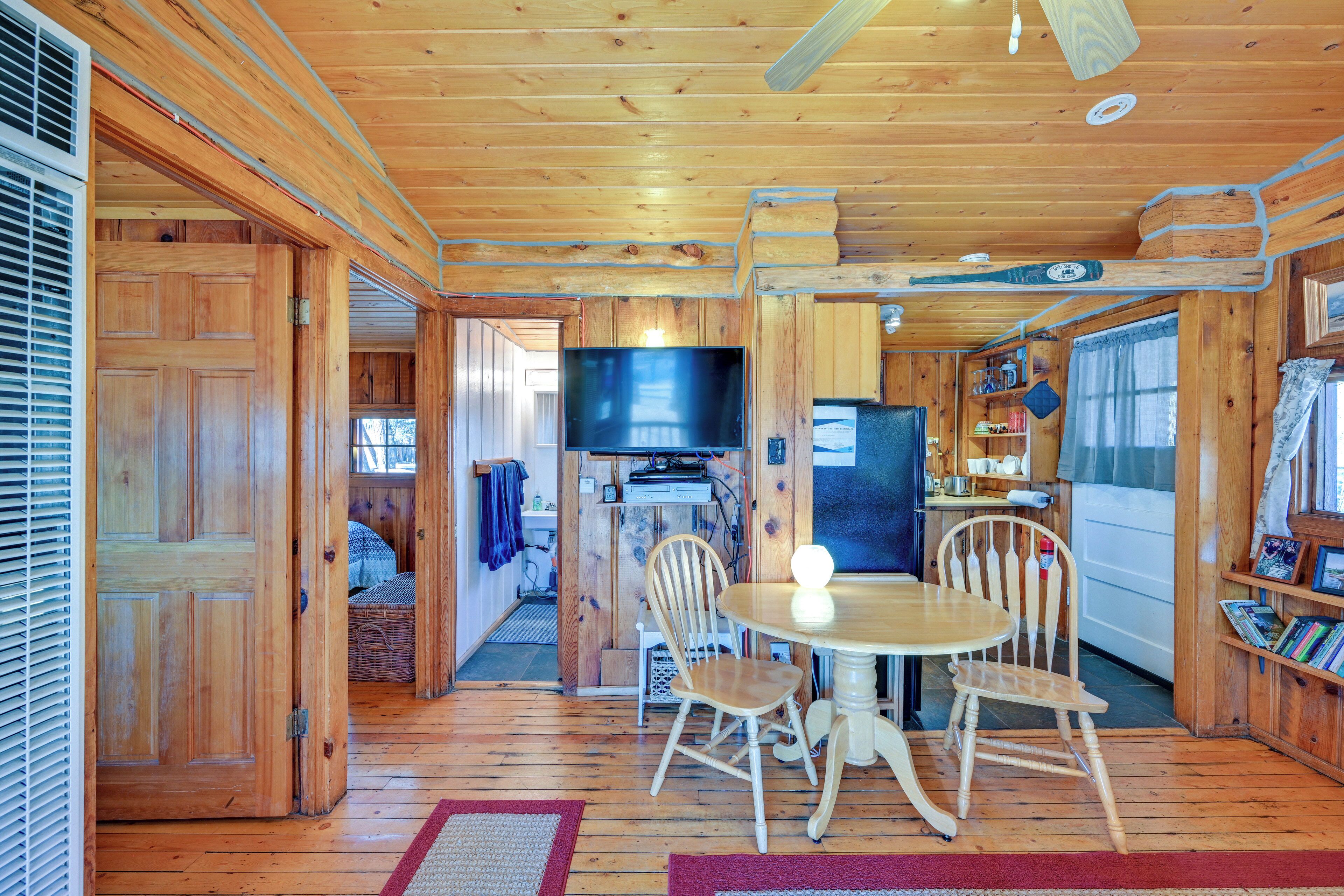 House (2 Bedrooms) | Interior