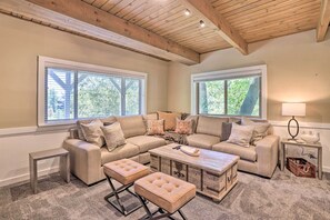 Interior - Arrowhead Retreat w/ Luxe Furnishings & Lake Views (Lake Arrowhead)