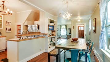 House (2 Bedrooms) | Front of property