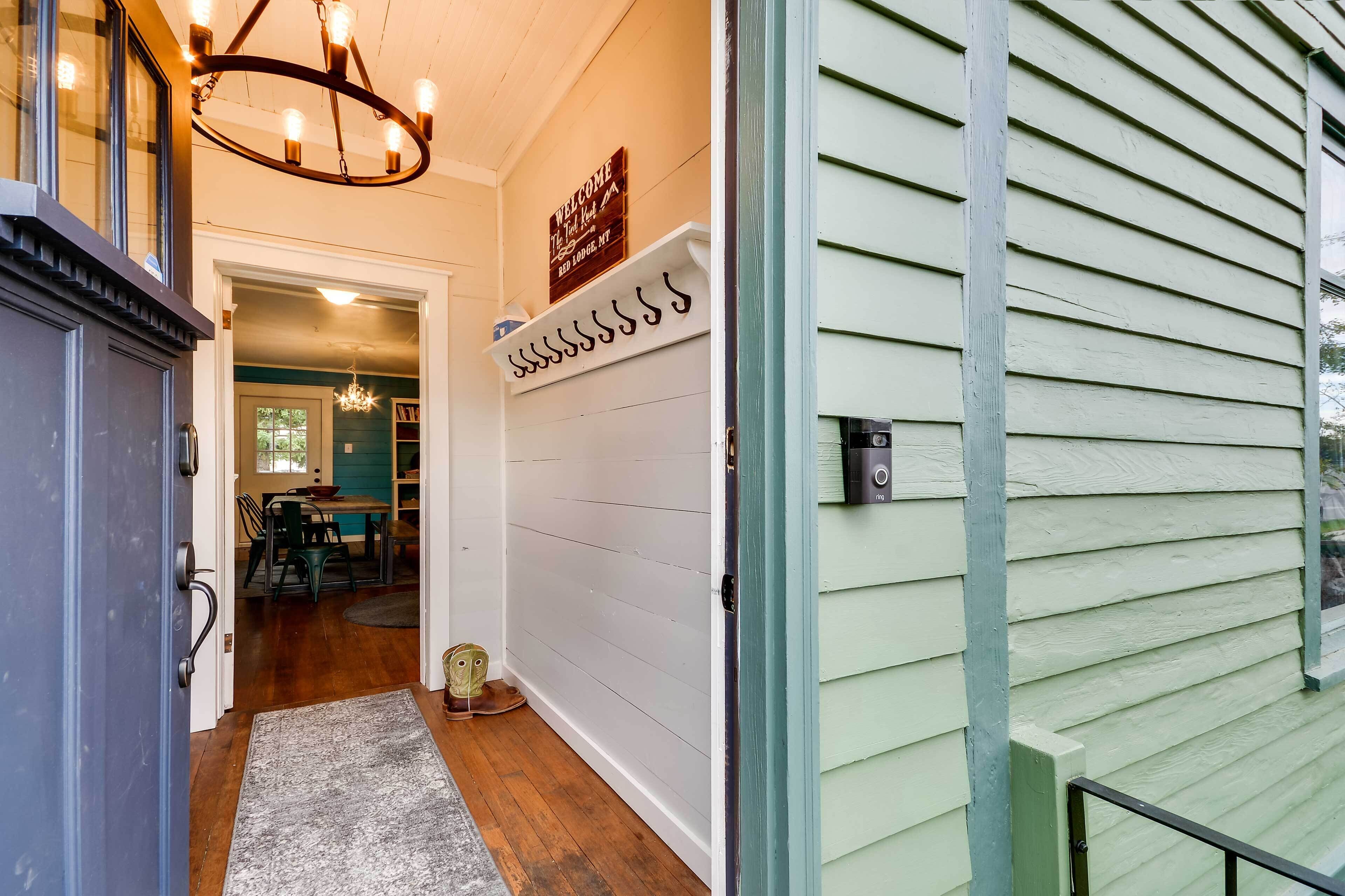 House (2 Bedrooms) | Interior