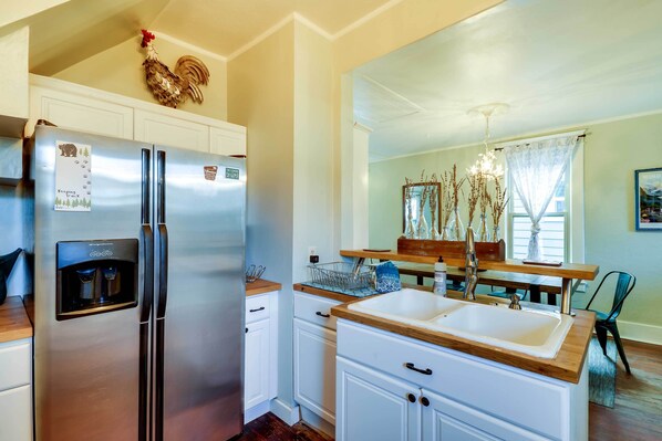 House (2 Bedrooms) | Interior