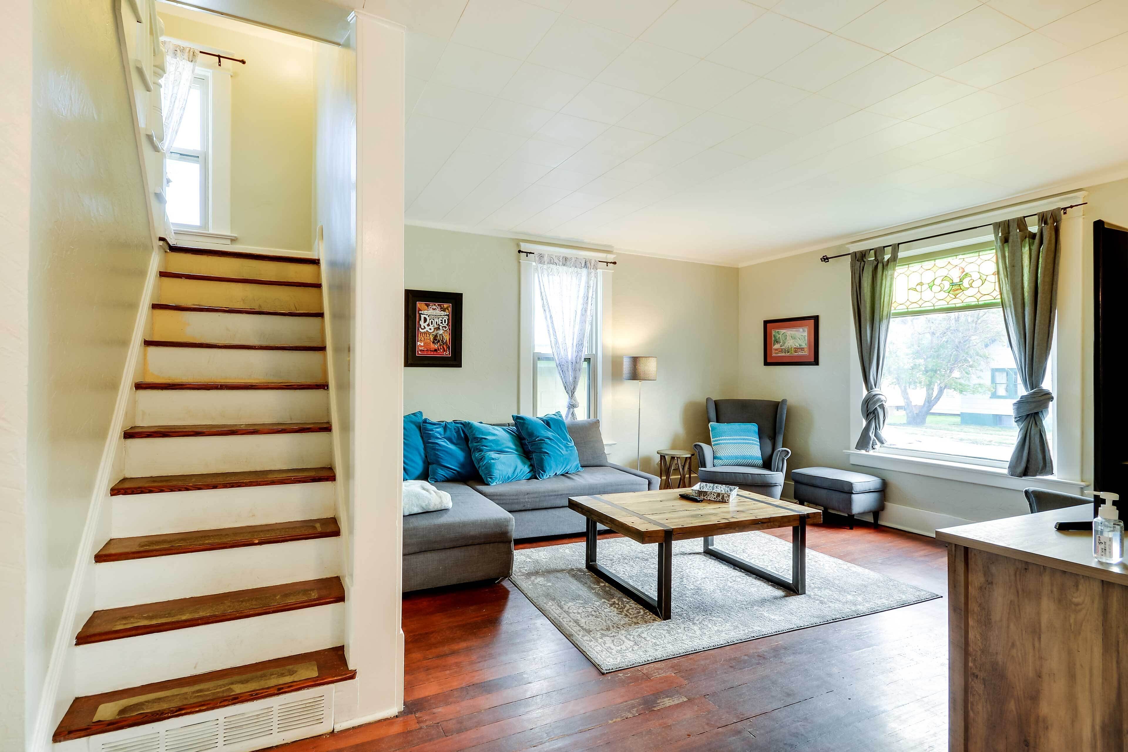 House (2 Bedrooms) | Interior