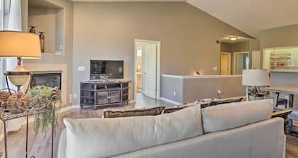 Colorado Springs Townhome ~ 10 Miles to Downtown!