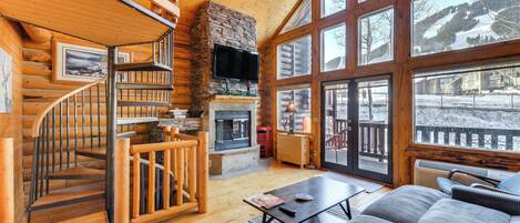 Apartment (2 Bedrooms) | Front of property