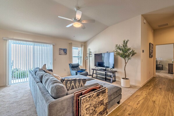 House (2 Bedrooms) | Interior