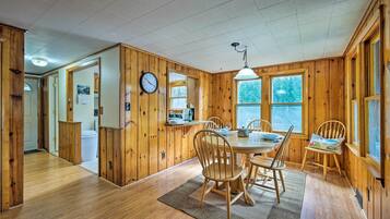 Cottage (3 Bedrooms) | Bahagian dalam