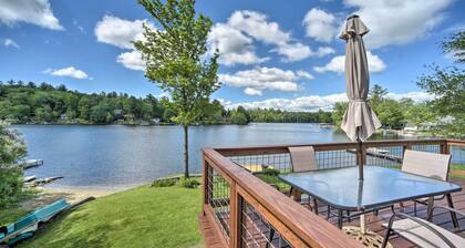 Picturesque Cottage With Sunroom on Ashmere Lake!