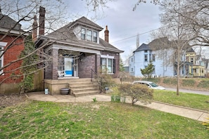 Interior - Louisville Home w/ Hot Tub in The Highlands! (Louisville)