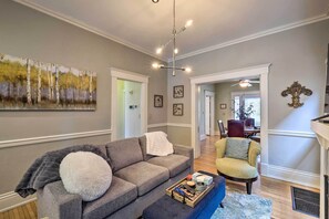 Interior - Louisville Home w/ Hot Tub in The Highlands! (Louisville)