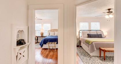 2 Mi to Magnolia Mkt: Cozy Retreat w/ Shared Yard