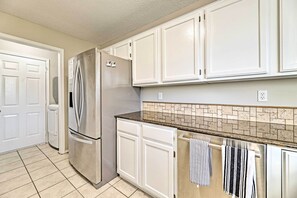 House (3 Bedrooms) | Interior - Fayetteville Home w/ Hot Tub ~ 3 Mi to U of A! (Fayetteville)