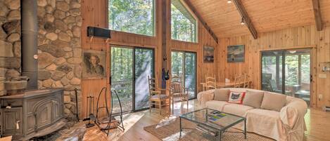 House (4 Bedrooms) | Front of property