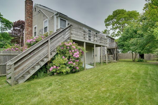 < 1 Mi To Beach: Family-friendly Falmouth Home! - Cape Cod, MA