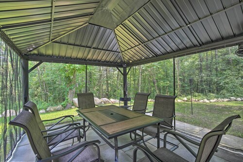 Cozy Great Barrington Home ~ 1 Mi to Ski Resort!