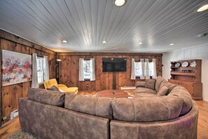 Talo (4 Bedrooms) | Sisätilat