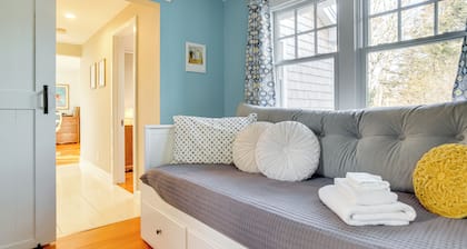 Walk to Monument Beach: Cape Cod Cottage w/ Grill