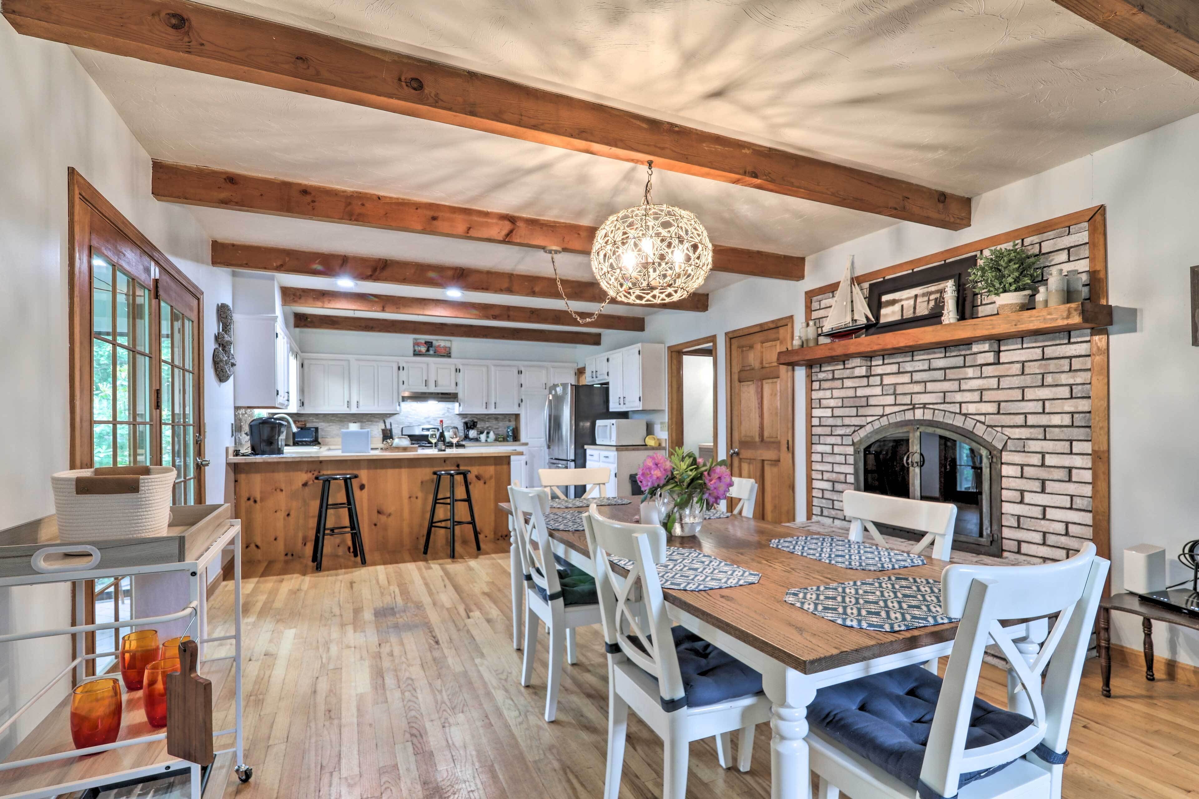 House (4 Bedrooms) | Interior