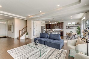 Hús (3 Bedrooms) | Að innan