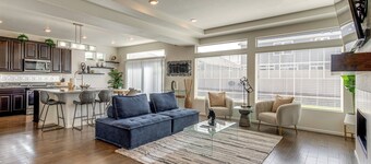 18 Mi to Dtwn Denver: Home w/ Patio & BBQ