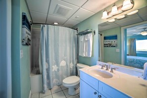 Apartment (1 Bedroom) | Interior - Spectacular Oceanfront Emerald Beach Resort Condo (Panama City Beach)