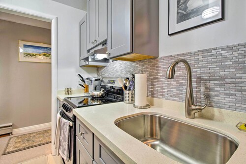 Walk to Keller Beach: Waterfront Studio w/ Hot Tub