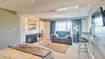 Apartment (0 Bedroom) | Interior