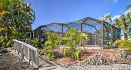 Waterfront Marco Island Home w/ Heated Pool & Dock