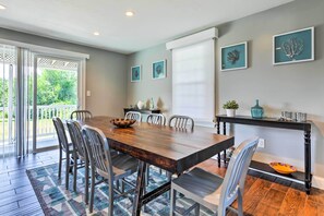 House (6 Bedrooms) | Interior