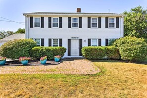 House (6 Bedrooms) | Interior